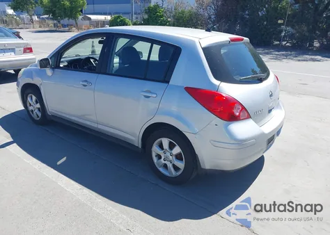 2009 Nissan Versa 1.8Sl z USA, uszkodzony, nr VIN 3N1BC13E09L372132